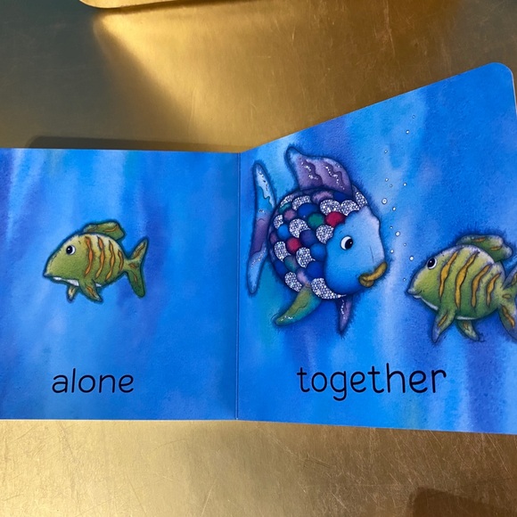 RAINBOW FISH VINTAGE HARDCOVER BOARD BOOK BUNDLE OF 2 MARCUS PFISTER 1996 & 2005 - Picture 14 of 14